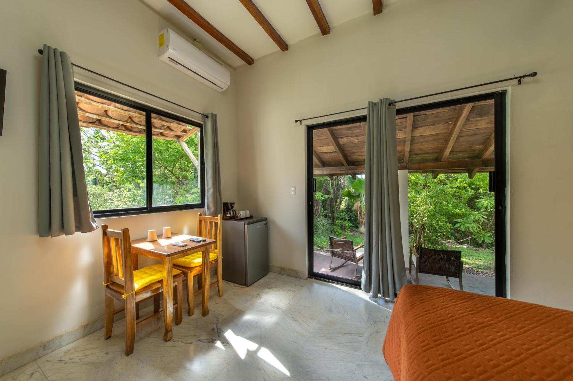 Zenquility Inn & Tavern Pedasi Town Εξωτερικό φωτογραφία